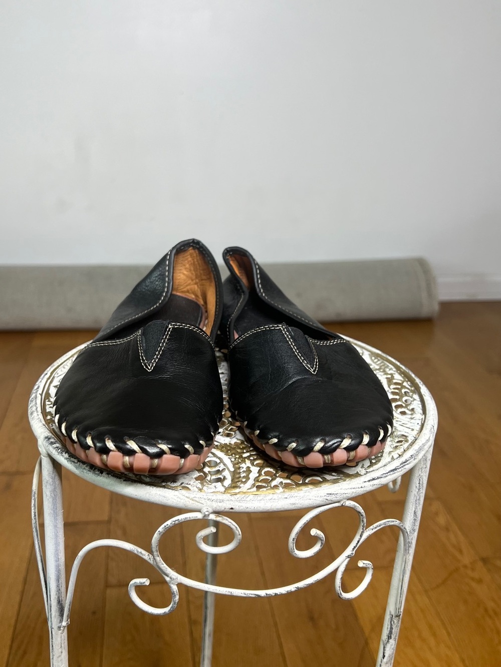 Spring Step Black Leather Slip-On Flats - Picture 2 of 7